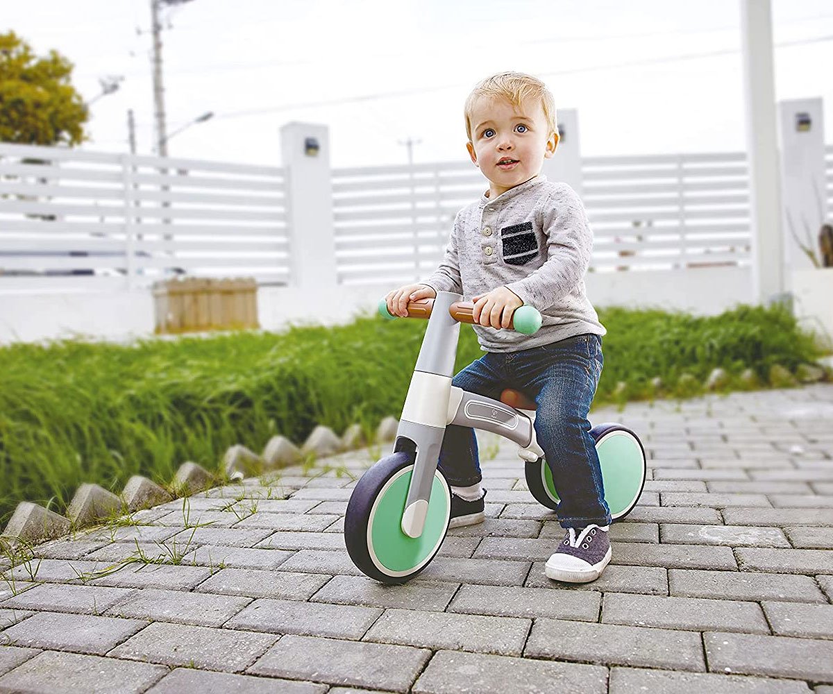 Minha 1º bicicleta de equilíbrio Vespa Verde