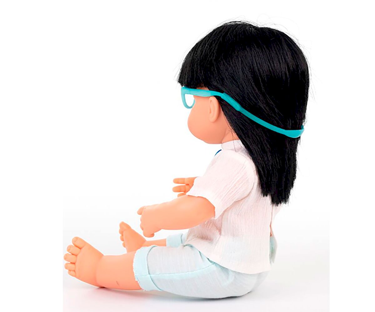 Poupée asiatique avec lunettes 38cm