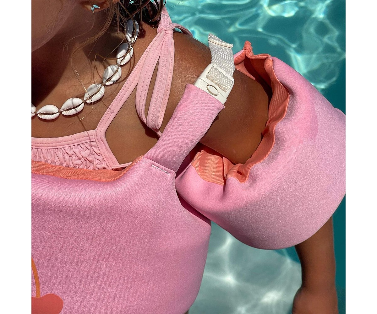 Colete Cotton Candy Cherry com braçadeiras