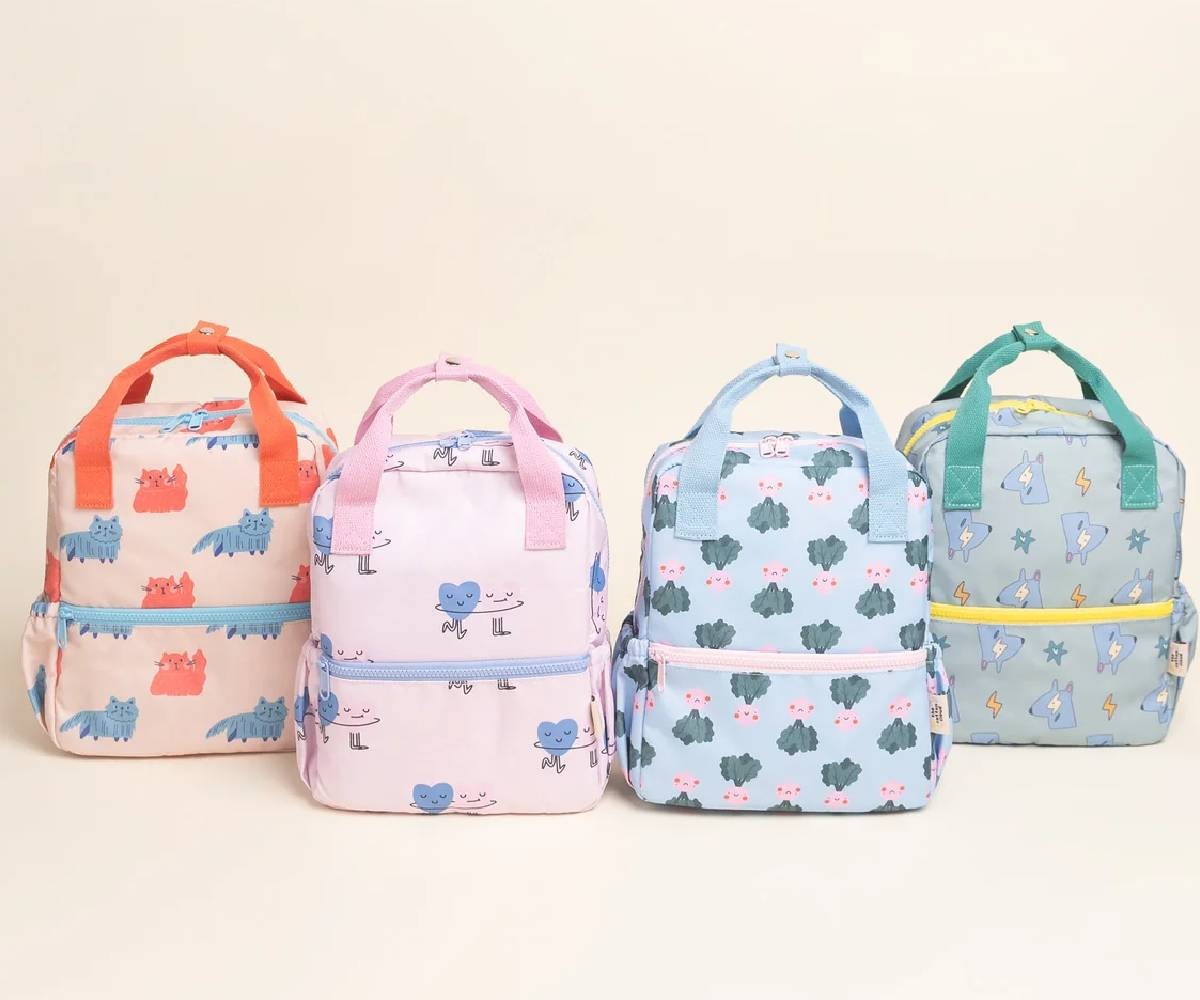 Mochila infantil personalizável Dancing Hearts