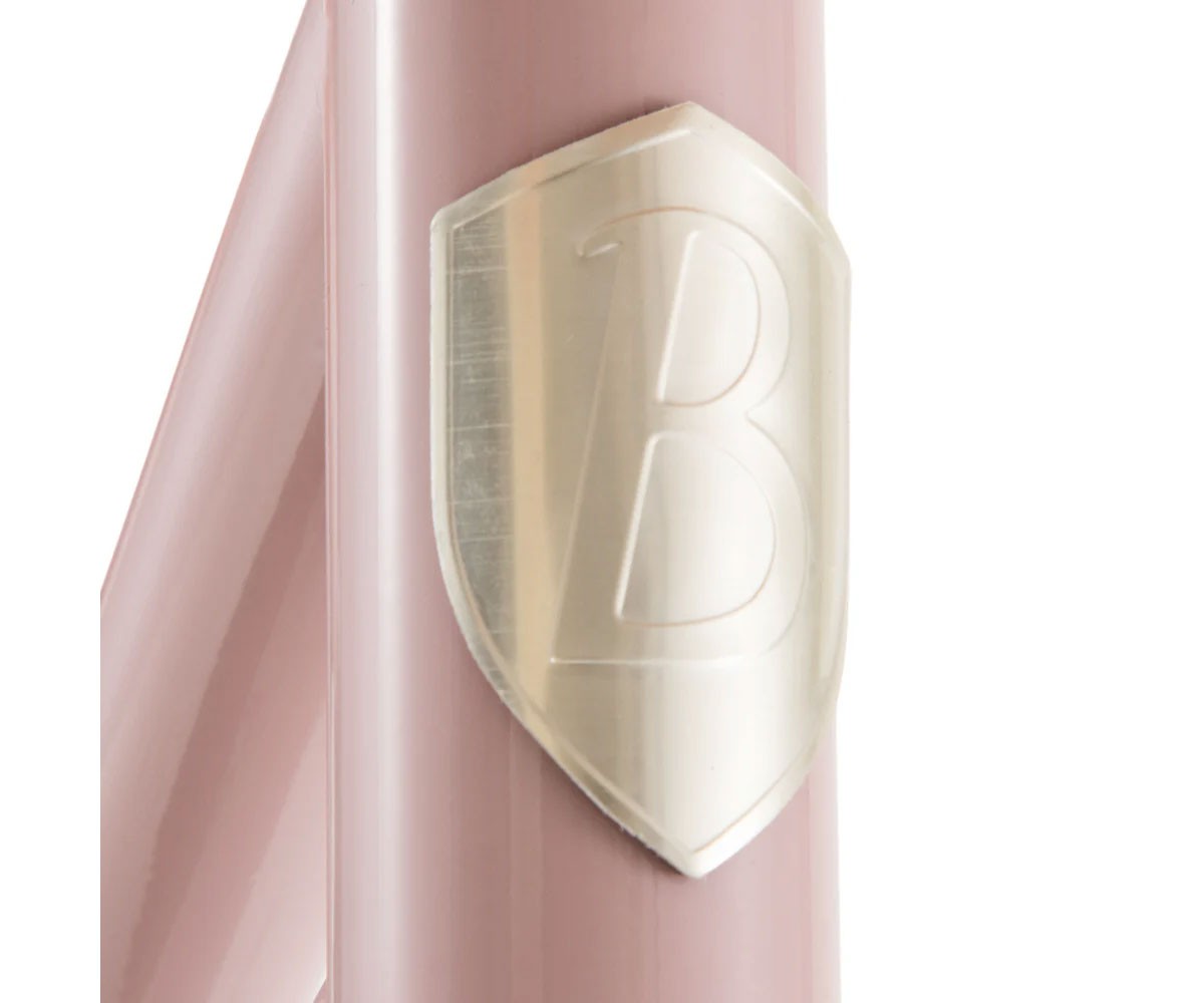 Bicicleta Banwood sem pedais e capacete BANWOOD ECO como presente First Go! Dusty Pink