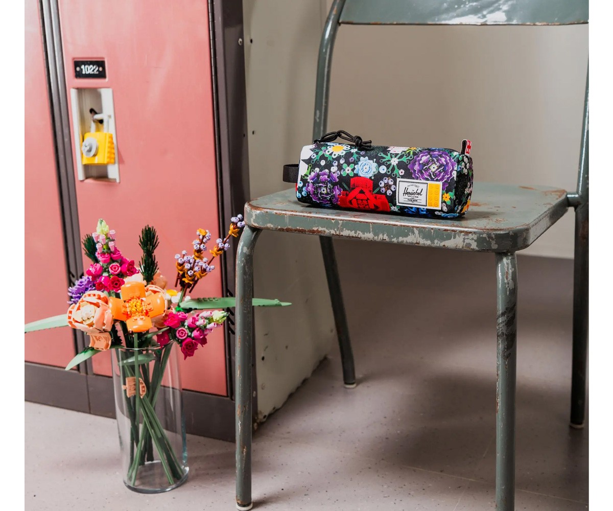 Trousse LEGO Settlement Little Herschel Garden Floral Personnalisable