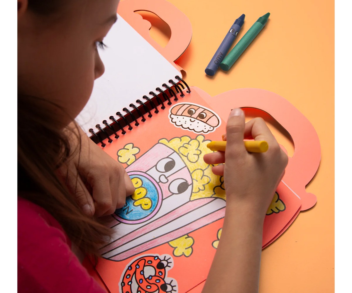 Libro OMY con Colori e Stickers Yummy