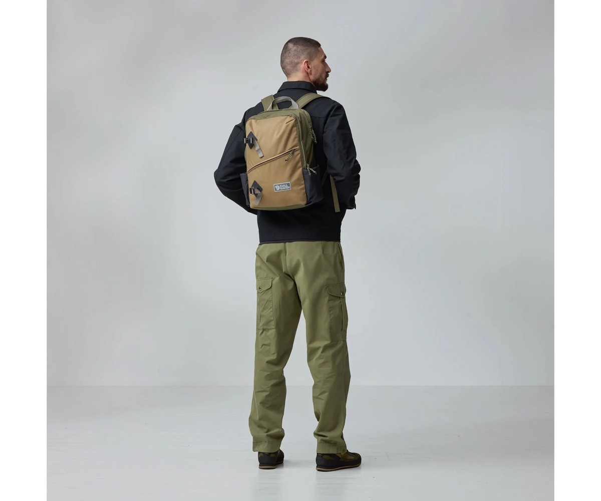 Mochila Vardag 17 Coal Black