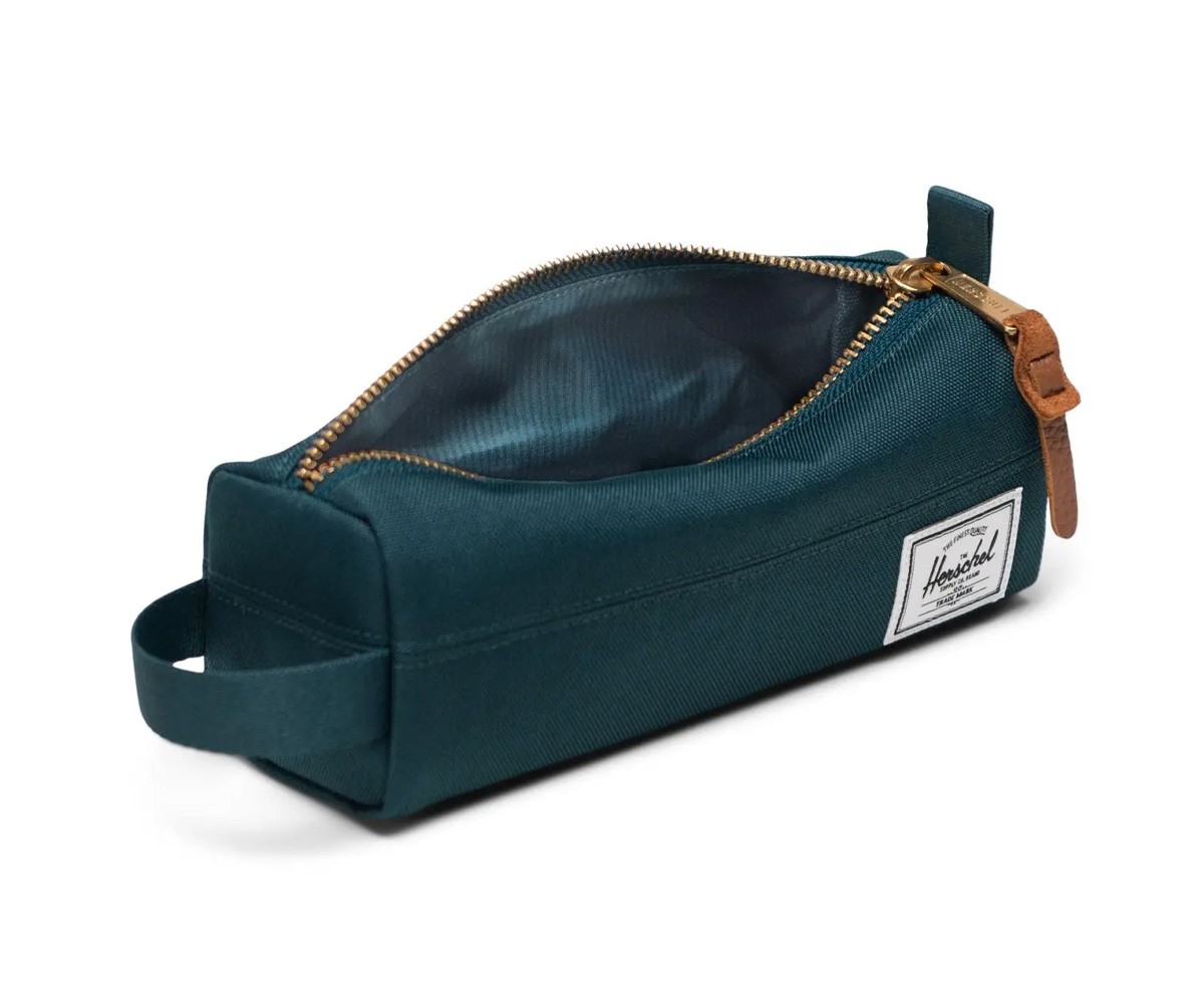 Trousse Settlement Dark Sea