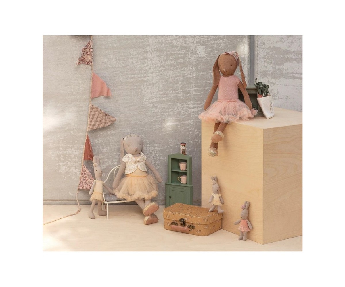 Bunny avec Maillot de Ballerine et Jupe Crème T3