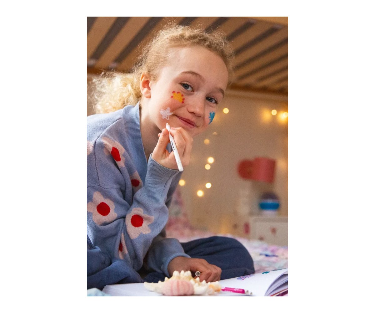 Kit de 4 Crayons Fins de Maquillage Violet-Fuchsia-Rose-Blanc