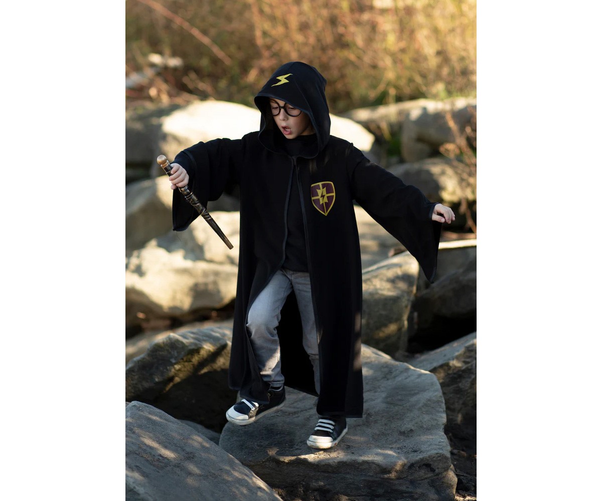 Capa de feiticeiro preto com óculos