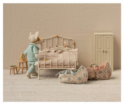Cama Vintage para Ratón Off White Dots