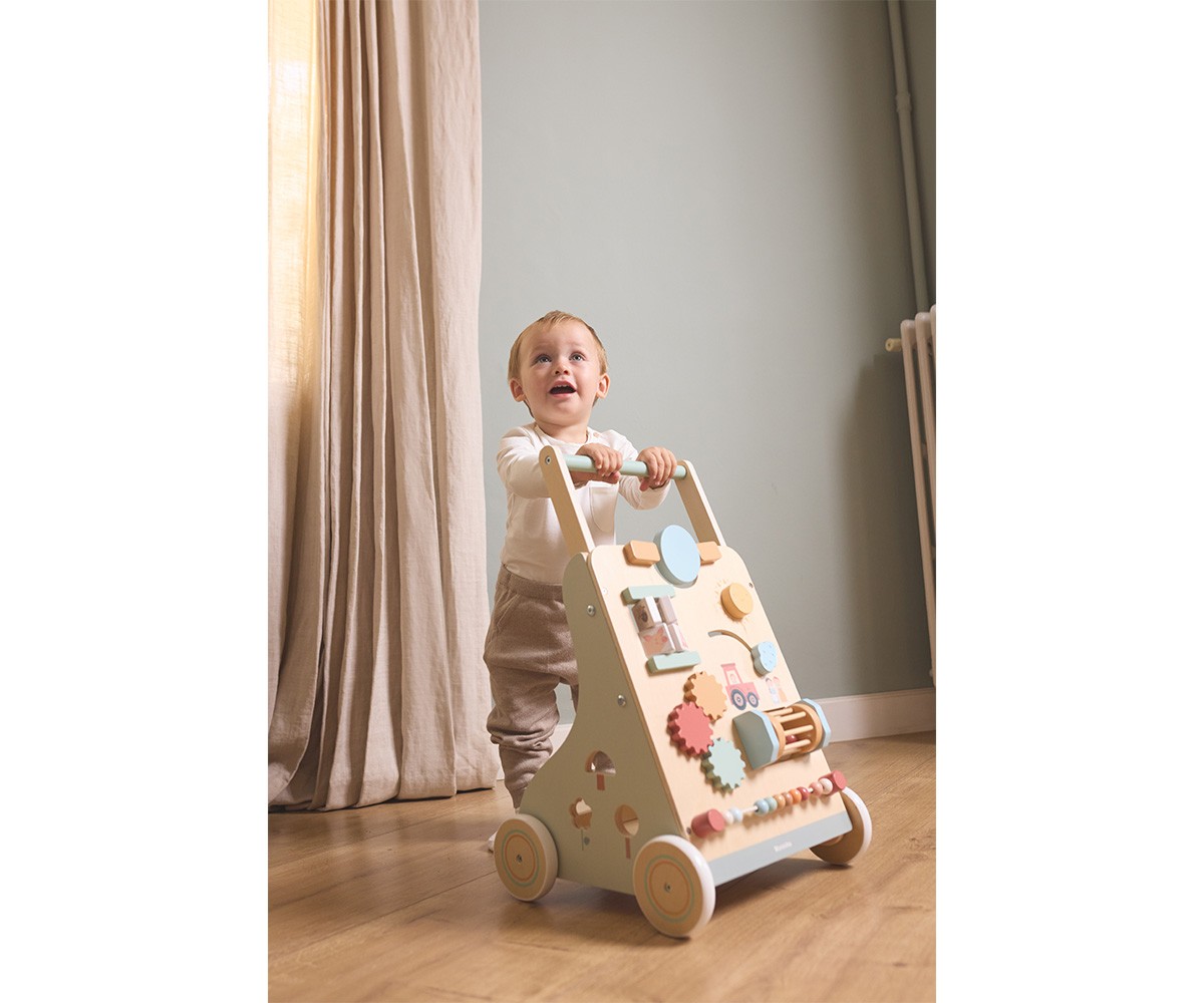 Seasons Activity Walker Monnëka