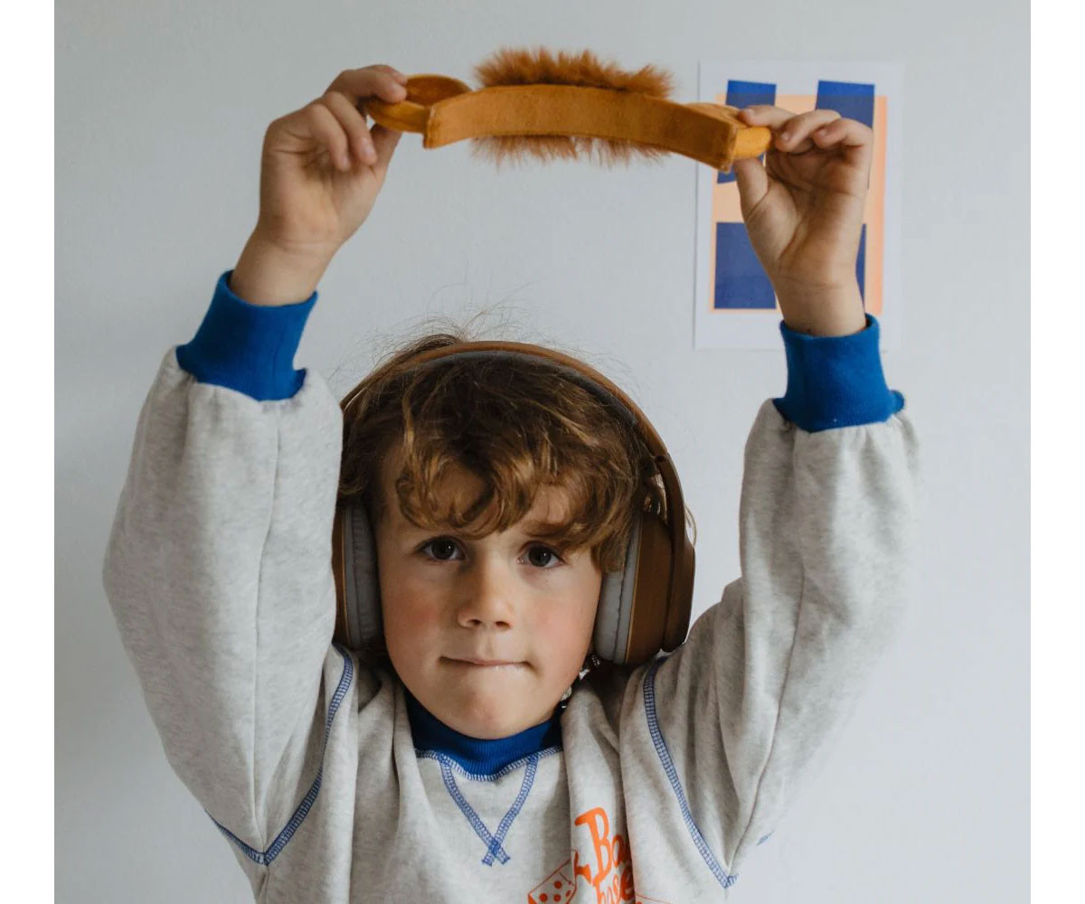 Auriculares KidyEars Infantiles con Orejas de Animal León
