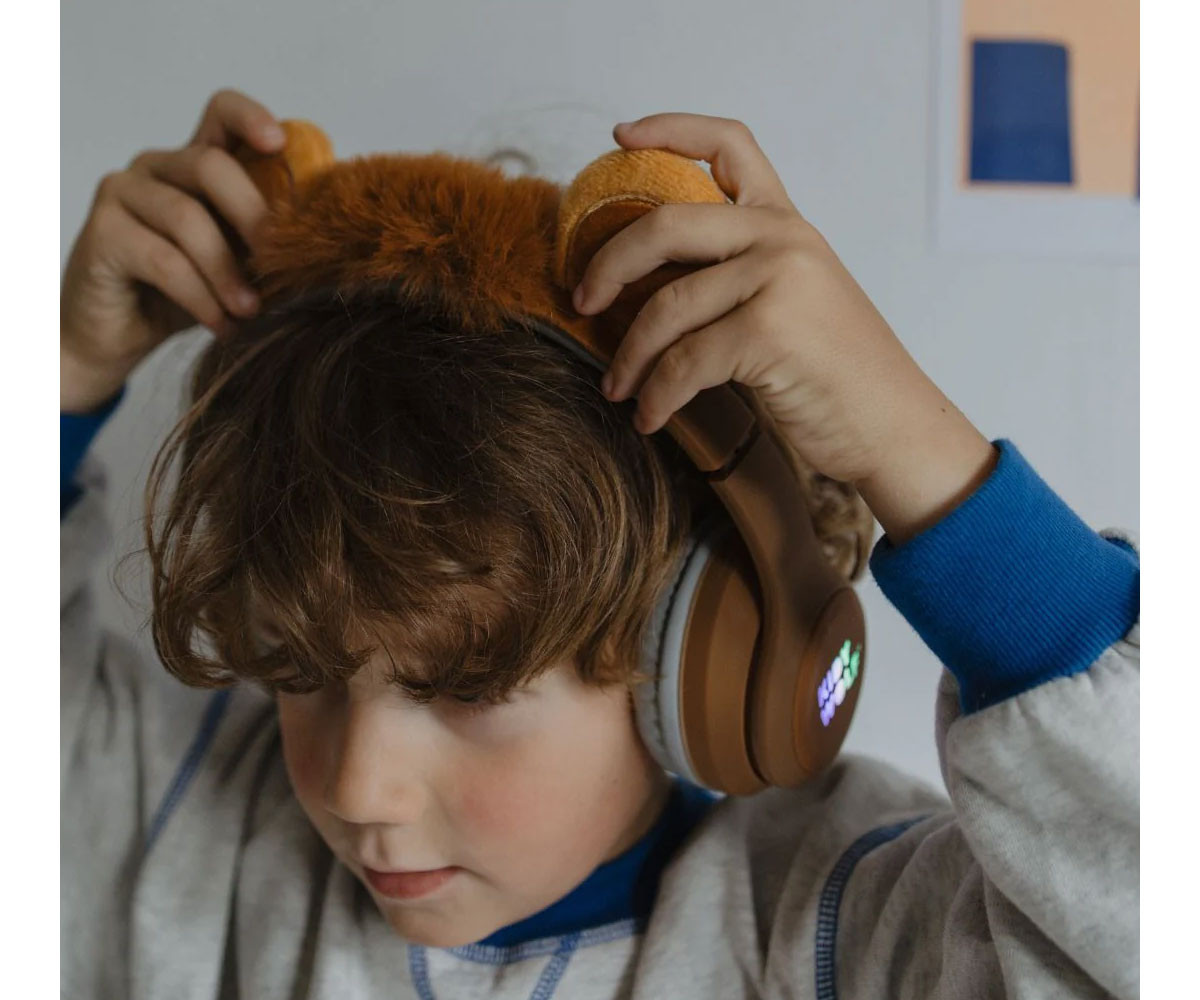 Auriculares KidyEars Infantiles con Orejas de Animal León