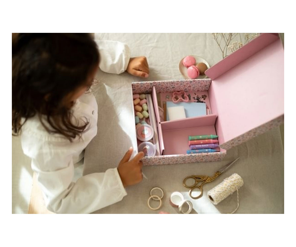 Caja de Creatividad Grande Rosa
