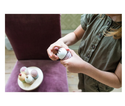 Cupcakes su supporto per torte