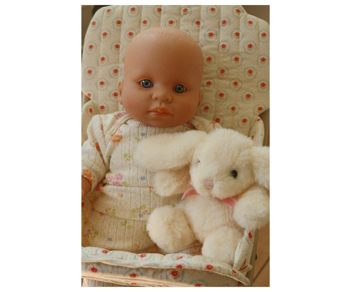 Muñeco Teddy Baby con Conejito de Peluche Nonoka 34cm