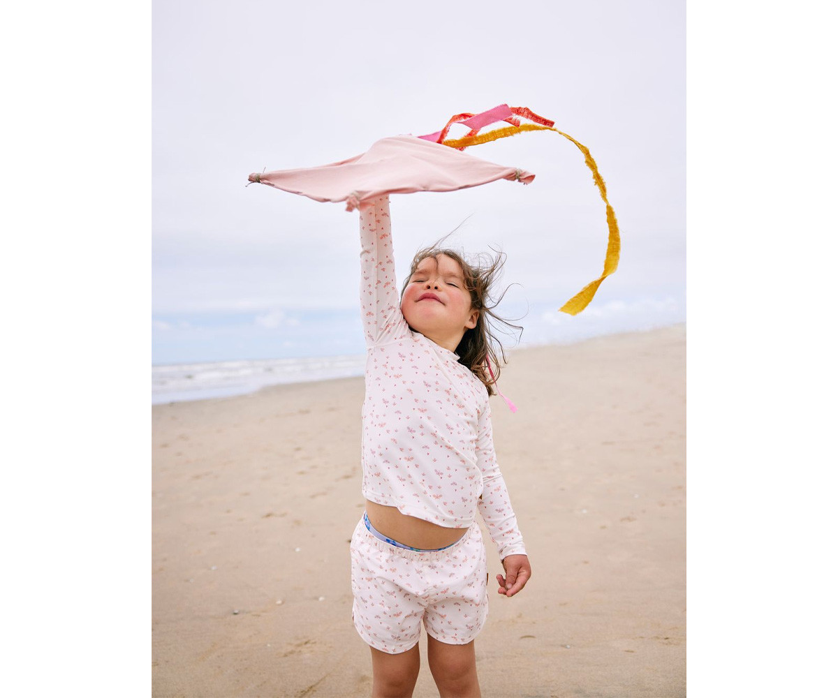 Camiseta Protección Solar Mariposas