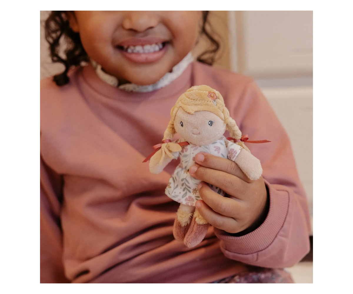 Mini Muñeca Blandita Julia