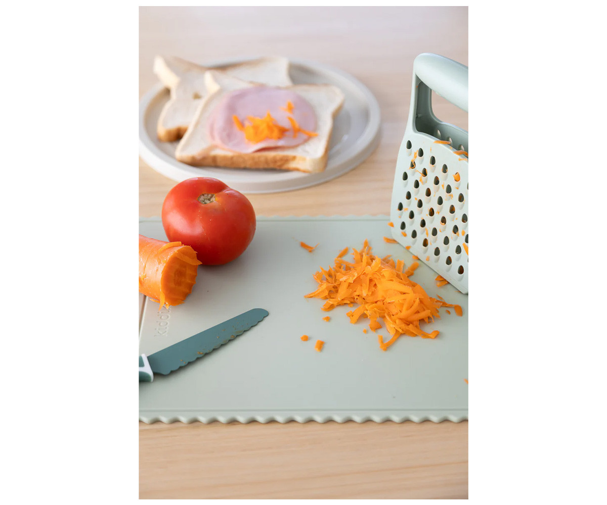 Tabla de Corte de Silicona Antideslizante Kiddikutter Sage