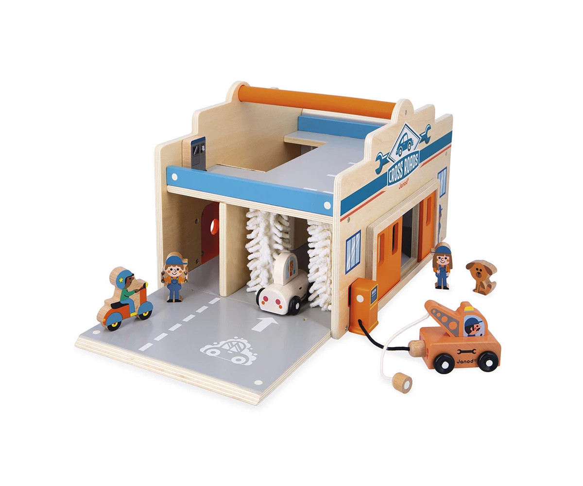Garaje de Madera  Cross Roads