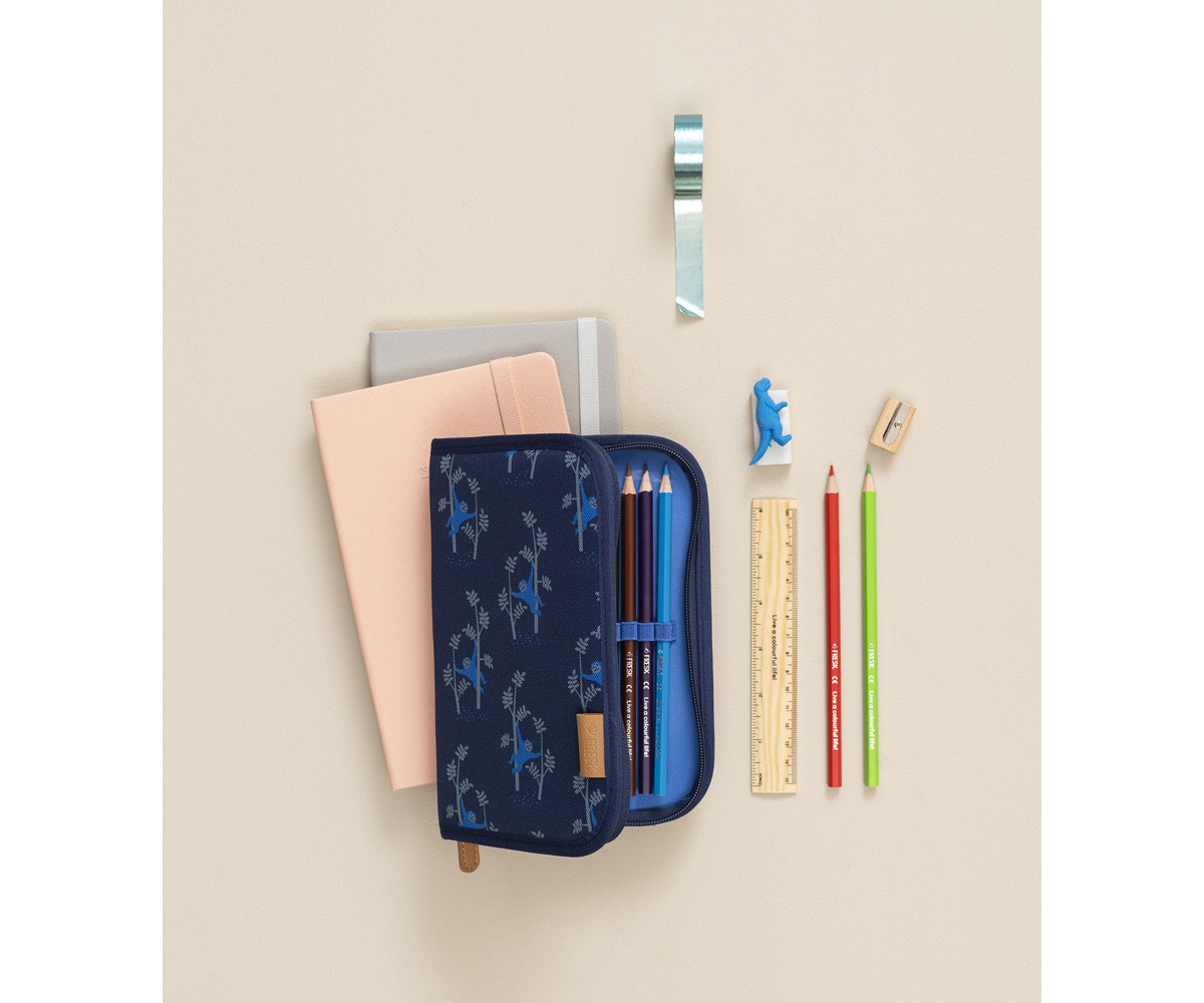 Estuche de Cremallera con Complementos Mono