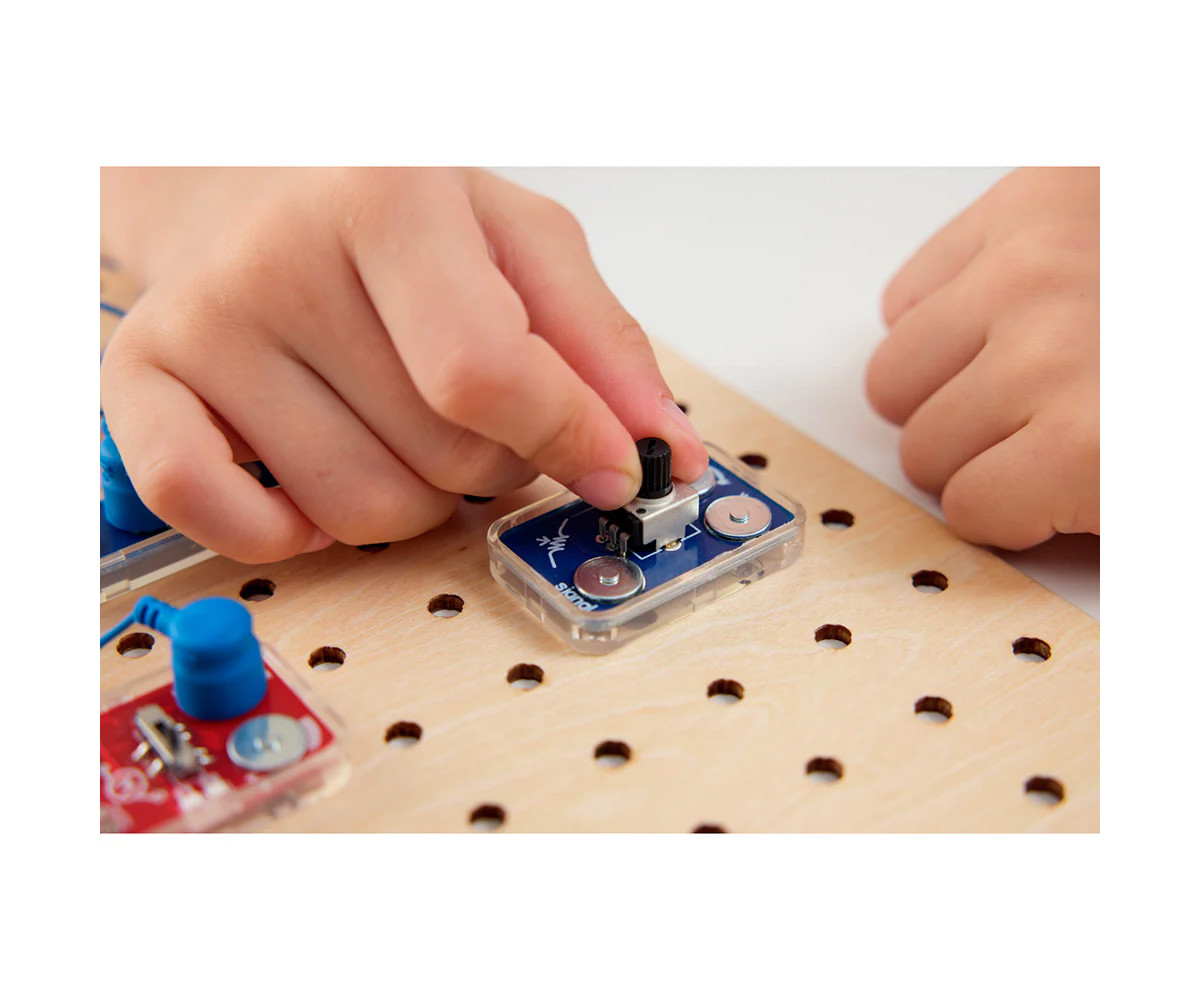 LabBox Circuit Explorer 76 piezas