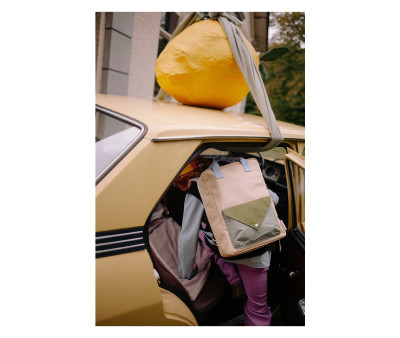 Mochila Grande Personalizable Sticky Lemon Envelope Twiggy Beige