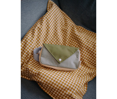 Riñonera Envelope Tickling Grass