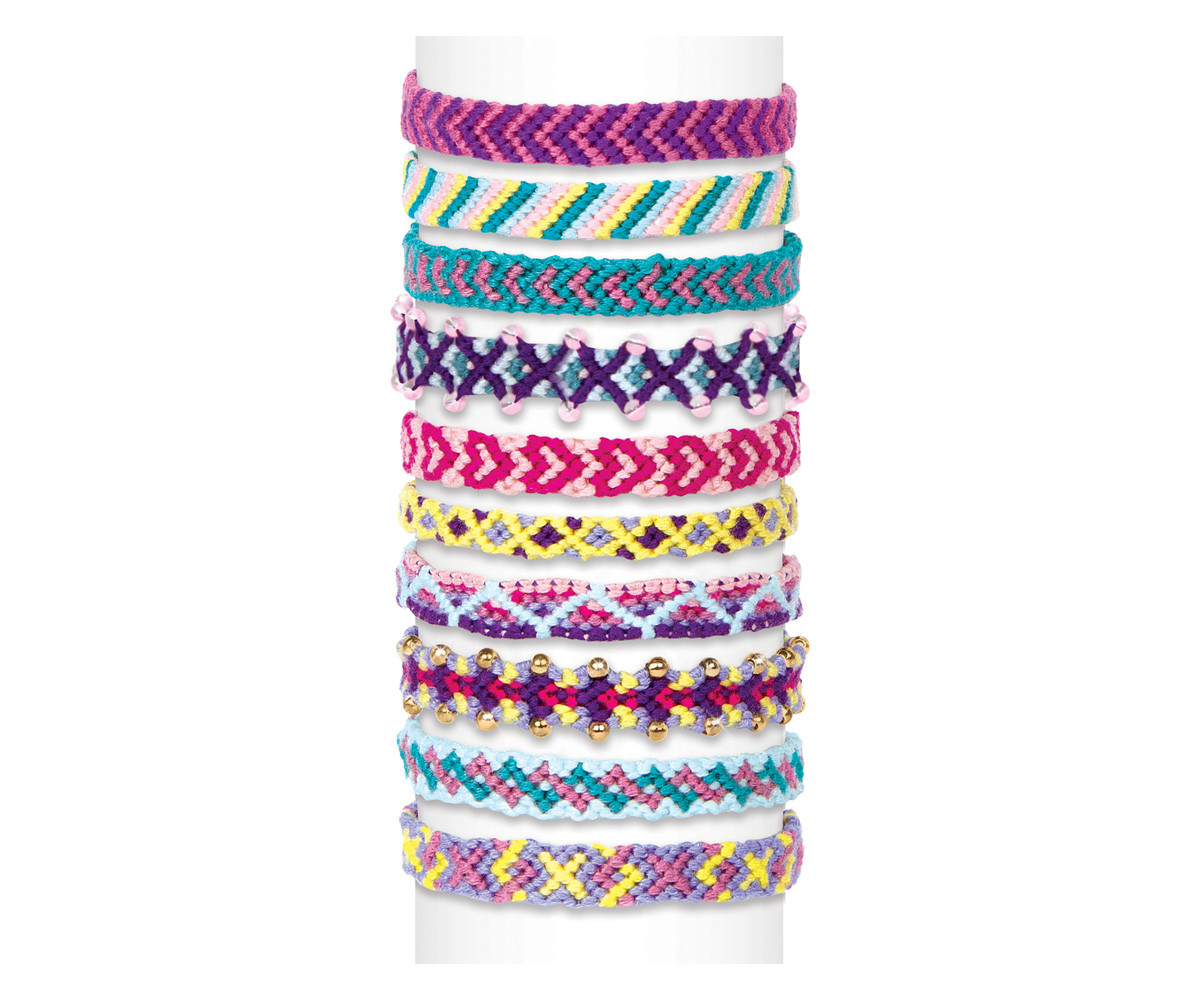 Tejedora de Pulseras de la Amistad