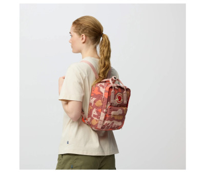 Mochila Kanken Graphics Mini Nimbus Blue Hidden Animals