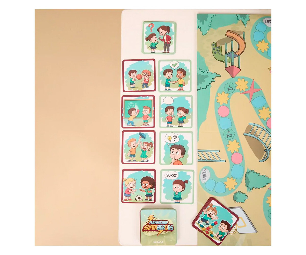 Juego de Mesa Superhéroes del Patio